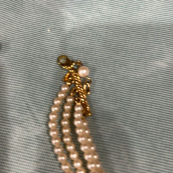 Monet Cream Necklace Elegant Jewelry - Picture 8 of 10